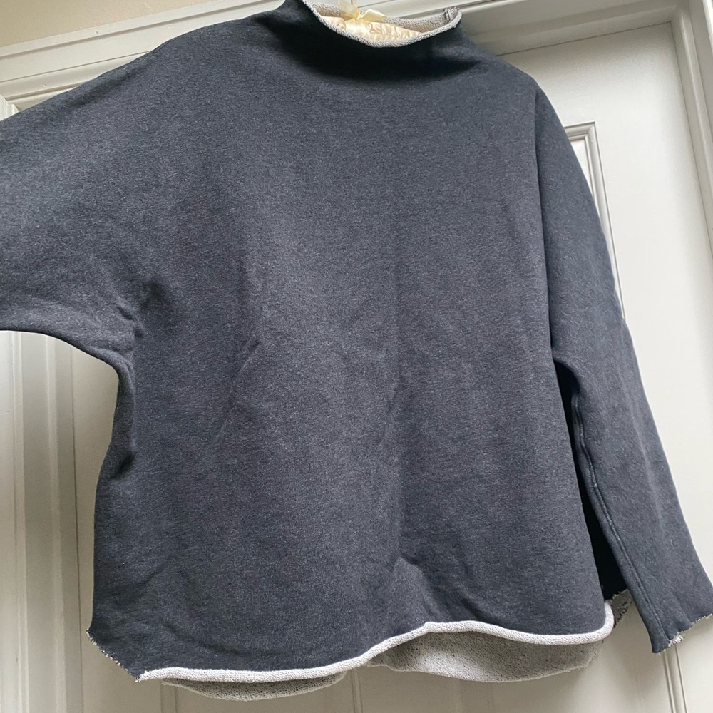 Frank & Eileen Effie charcoal grey Caplet in Triple Fleece - Picture 4 of 4